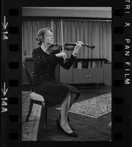 Florence Chapman Pearson playing violin