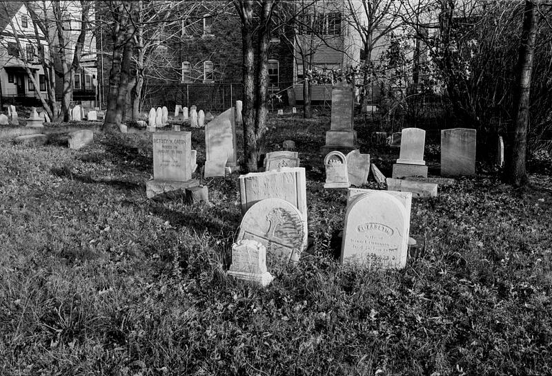 Graves, Garden Cemetery