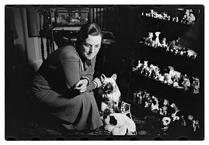 Miss Liddie A Livevey, collector of miniature dogs, 400, 1 live one