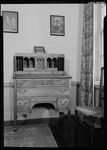 Peirce-Nichols House, Salem: interior, upstairs sitting room