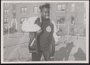 Tenielle in Newtowne Court