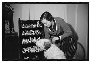 Miss Liddie A Livevey, collector of miniature dogs, 400, 1 live one