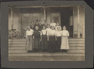 Pepperell High School graduation class of 1907