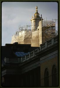 Boston 1997: Dome of the Mass State House from Temple St. during repairs
