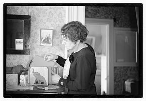 Shumaker, Mrs. James H. (Nellie) collector of miniature elephants