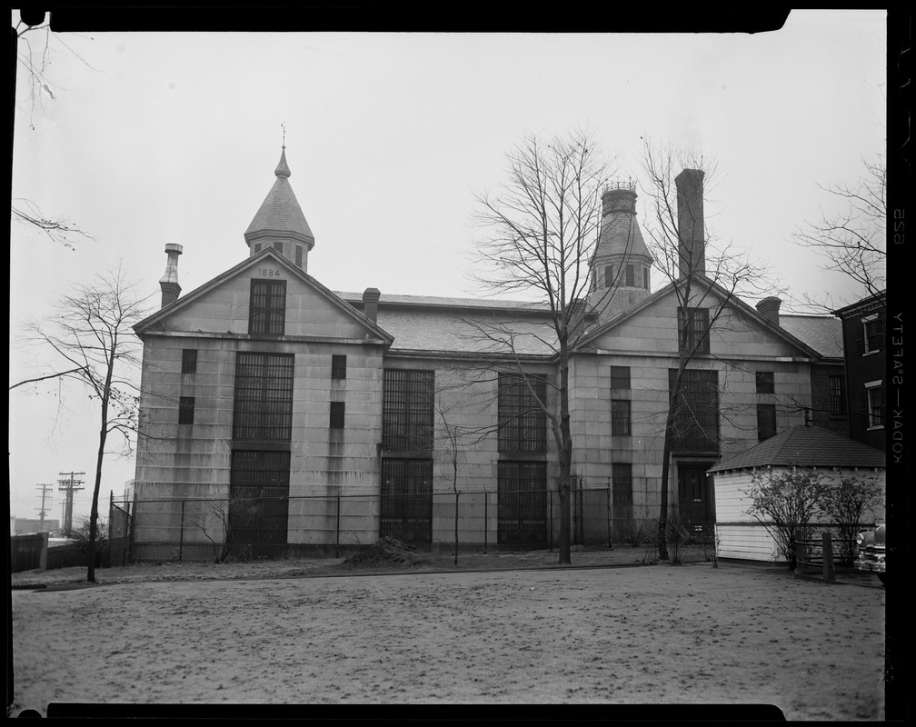 Salem Courthouse, from the outside Digital Commonwealth