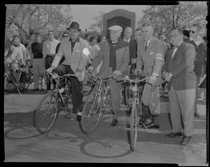 Melvin J. Gordon, Dr. Paul Dudley White and Dr. Shane MacCarthy mounting their bikes