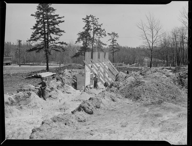 Memorial Field House construction