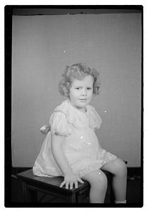 Collier Mrs. & 2 children