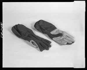 CEMEL, gloves, heated air-crewmens (experimental)