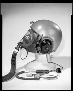 CEMEL, body armor, helmets, combat vehicle crewman w/gas mask on (side view)