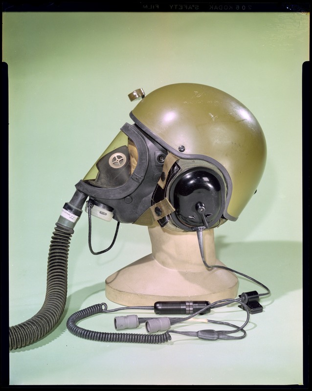 CEMEL-body helmets, vehicle crewman (side view) w/gas mask on - Commonwealth