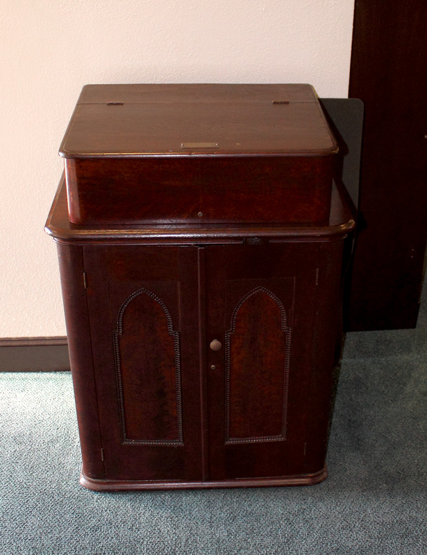 Laura Bridgman's Wheeler & Wilson Sewing Machine Case Digital