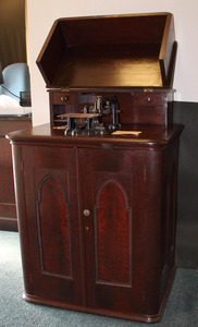 Laura Bridgman's Wheeler & Wilson Sewing Machine Case
