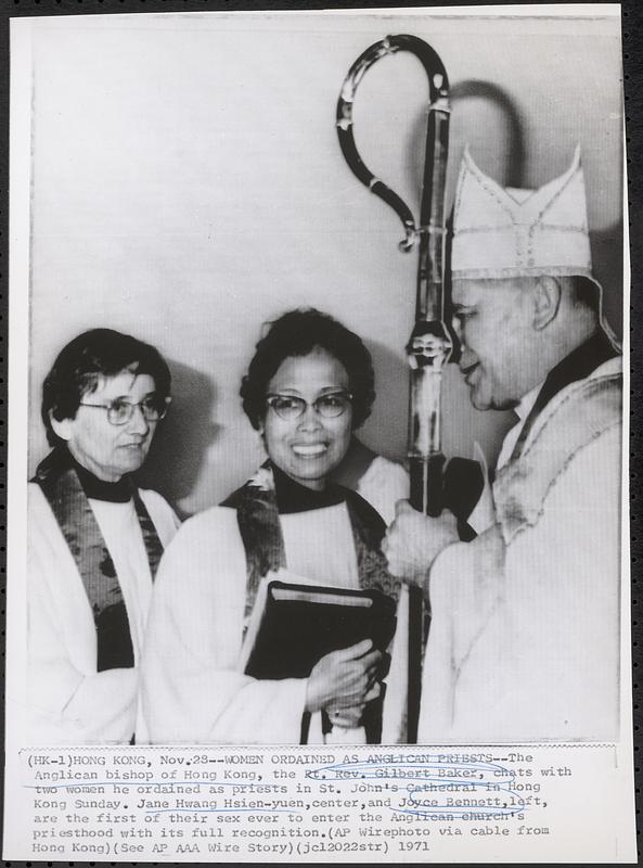 Women ordained as Anglican priest