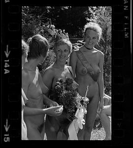 Nudist beauty contest winner, Assonet