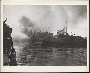 Navy destroyer Ward sinks, Leyte