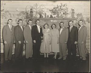 Hoynoski family on the occasion of Robert's wedding to Louise Krusiewski