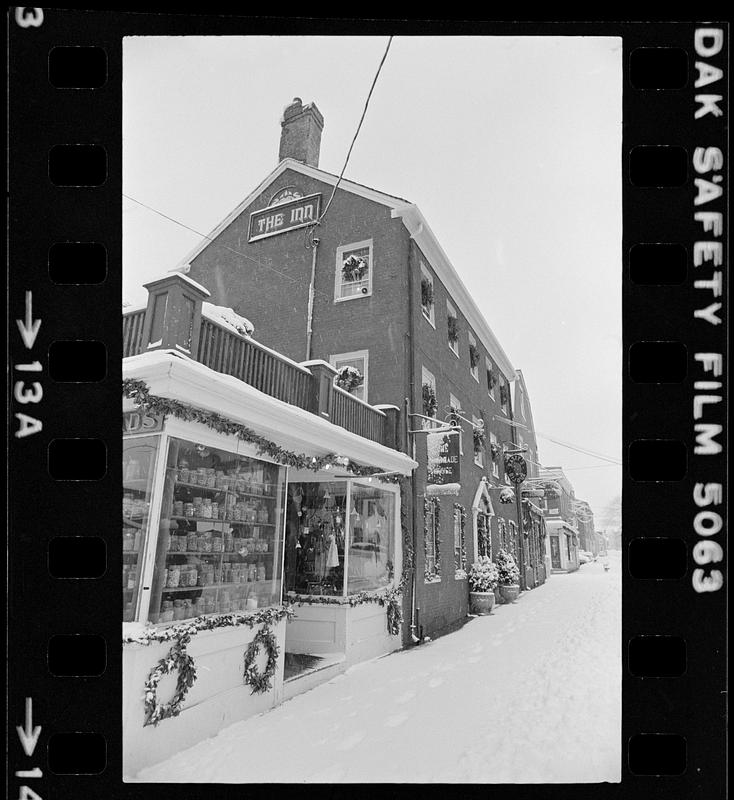 Snow scenes Market Sq.