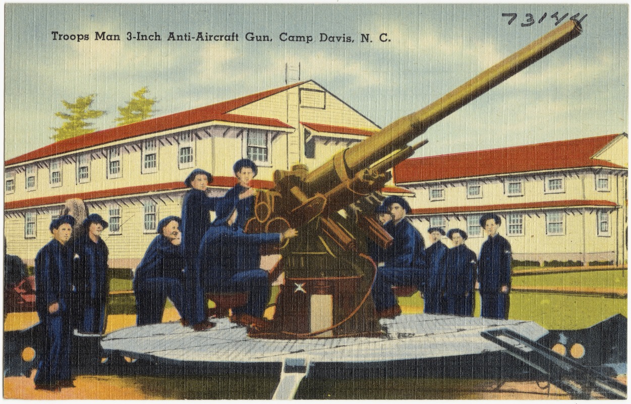Troops man 3-Inch Anti-Aircraft Gun, Camp Davis, N. C.