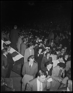 Crowd during revival service with Billy Graham