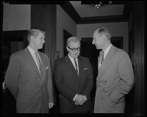 Carter Gore, atty. Melvin Belli, Prof. Robert Keeton (l. to r.) -- West Coast lawyer arrives here for speech at Harvard Law School