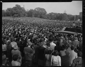 Speaker addressing large crowd on Boston Common during vice presidential candidate Richard Nixon's New England tour