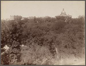 Beacon Street and State House from across the Common