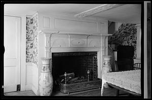 Marblehead, house interior, fireplace