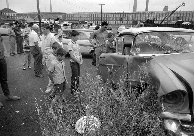 Car accident, Tinkham Street, New Bedford Digital Commonwealth