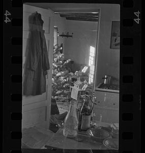 Interior, 4400 North 6th Street, Albuquerque, New Mexico, with Christmas decorations
