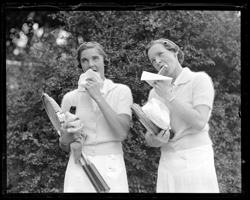 Female tennis players, ice cream