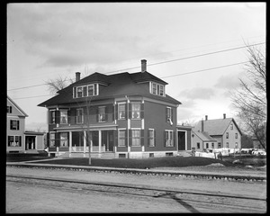 #40 Talbot Avenue, front, spring