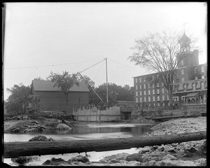 Head gates from Faulkner's side