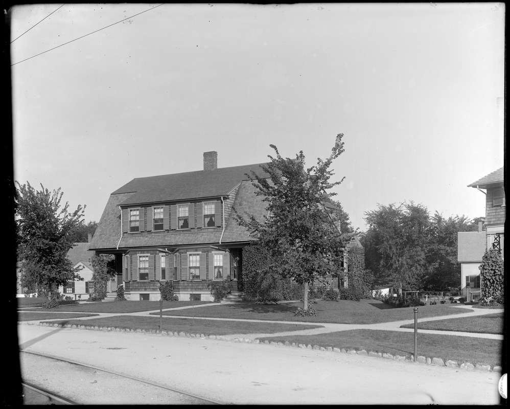 28 Talbot Avenue, 1904 prize contest, front, fall Digital Commonwealth