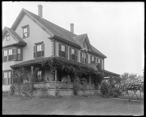 Mrs. A. Wilson's house, N.E. corner