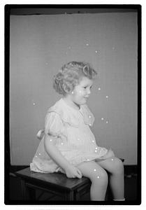 Collier Mrs. & 2 children