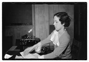 Miss Mabel Goguem typewriter demonstration