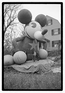 Giant Mickey Mouse character balloon