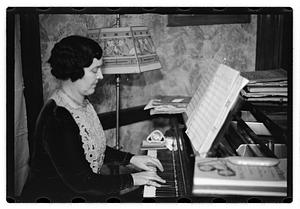 Miss Elizabeth O'Connell