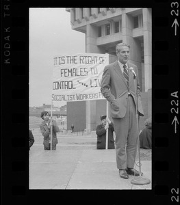 Bill Baird at demonstration for liberalization of Massachusetts abortion and birth control laws at Boston City Hall Plaza