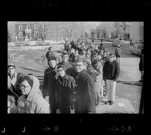 Long line of people lined up for panel discussion with U.S. Ambassador to U.N., Arthur Goldberg