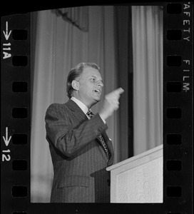 Evangelist Billy Graham addresses crowd who attended re-enactment of landing of the Pilgrims in Plymouth