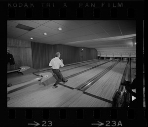 Mayor Kevin White bowling with Boston Police bowling team at Lucky Strike Alley
