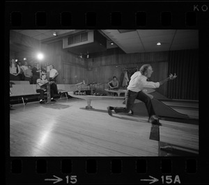 Mayor Kevin White bowling with Boston Police bowling team at Lucky Strike Alley