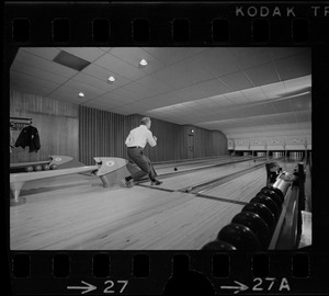 Mayor Kevin White bowling with Boston Police bowling team at Lucky Strike Alley