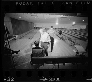 Mayor Kevin White talking with Boston Police bowling team member at Lucky Strike Alley