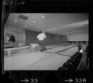 Mayor Kevin White bowling with Boston Police bowling team at Lucky Strike Alley