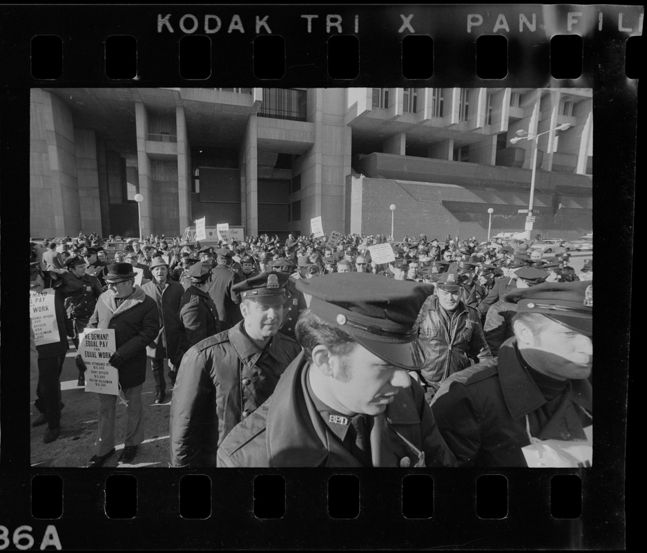 Boston Police Association members picketing for equal pay for equal ...