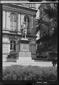 Josiah Quincy sculpture
